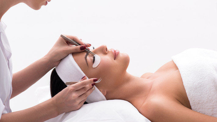 The Perfect Spa Idea: Lash Extensions The Perfect Spa Idea: Lash Extensions