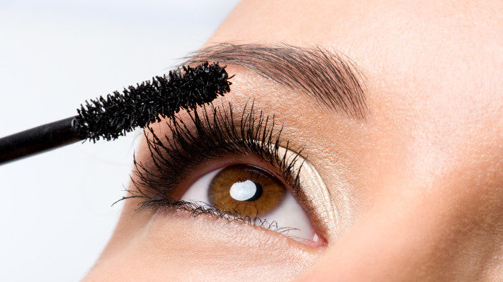Should You Wear Mascara with Your Eyelash Extensions?